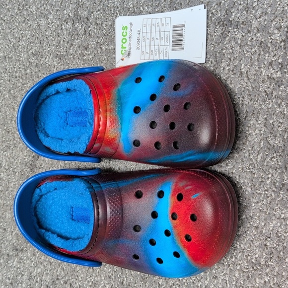 CROCS Other - Crocs Red And Blue Tie Dye Kids Clogs NWT Size J1